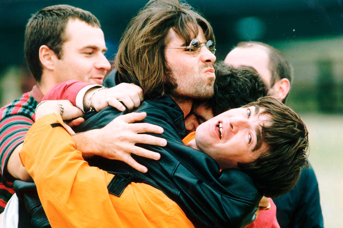 Crítica Oasis: Supersonic