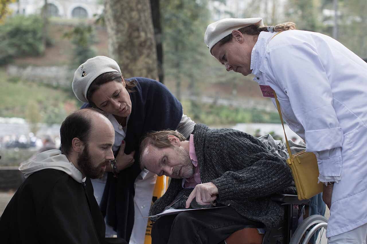 Crítica Lourdes